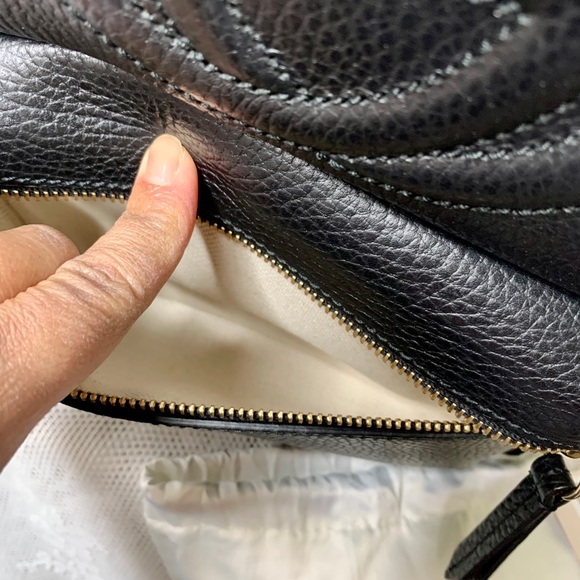 Gucci pebbled calfskin Soho chain backpack - Picture 8 of 16